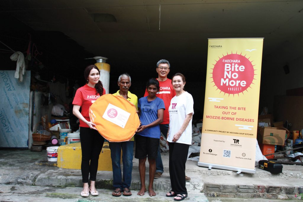 Kechara Soup Kitchen and Tsem Rinpoche Foundation's “Bite No More” Project distributed 2,000 sets of mosquito coils and nets to shelter homes, poor families and organisations around the Klang Valley.